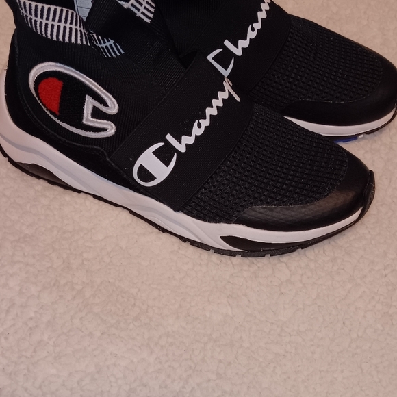 Champion "Rally Pro" slip on sneakers with elastic Champion logo. - Picture 4 of 8